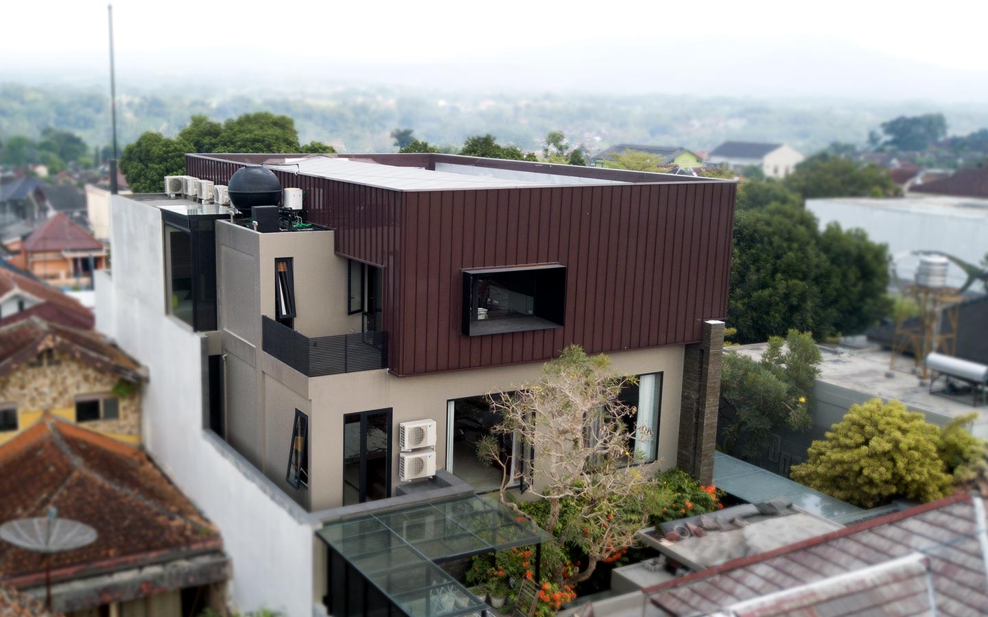 COLORBOND® Bart Red.jpg