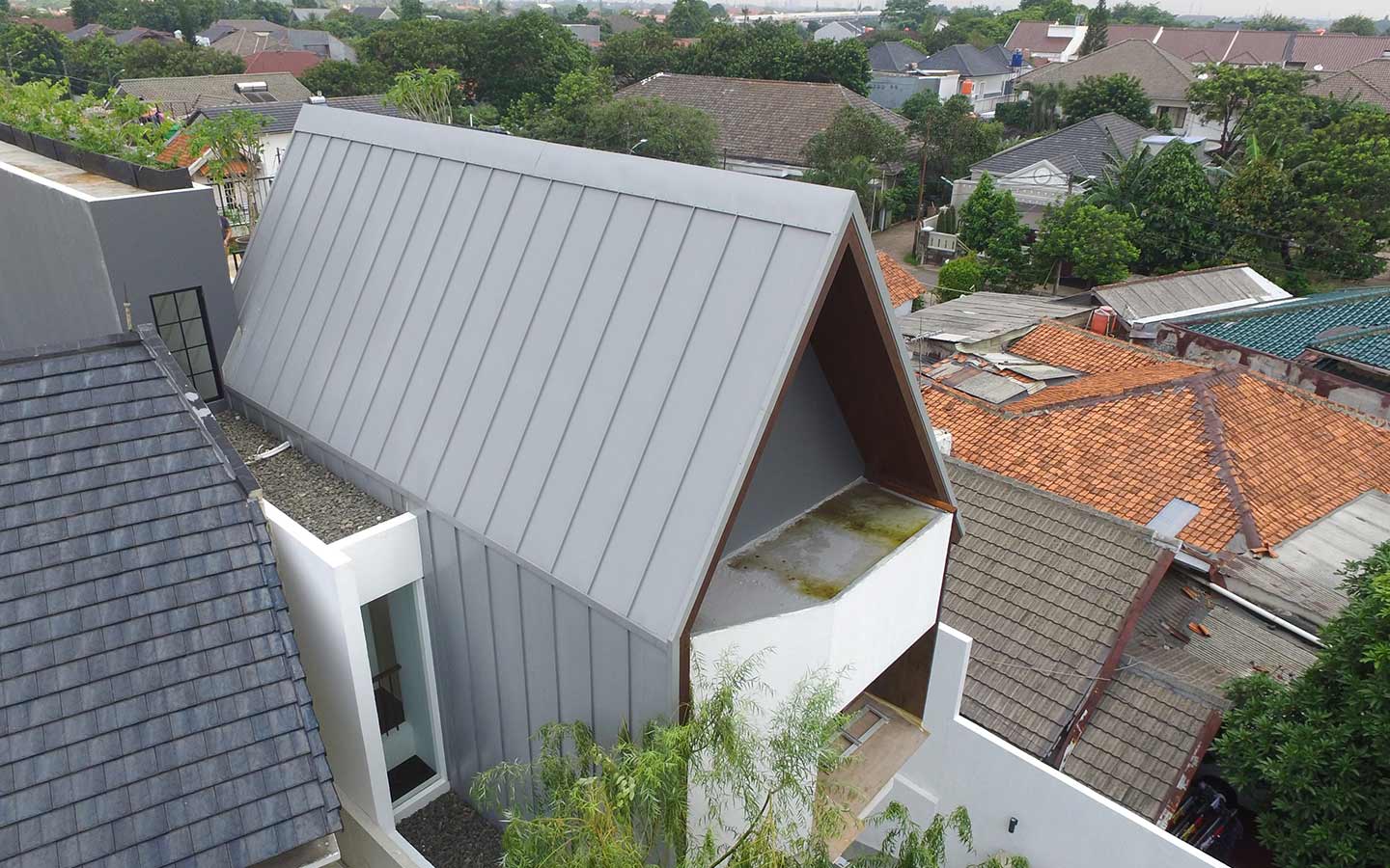 COLORBOND® Gull Grey Atap Baja Ringan Kinala.jpg
