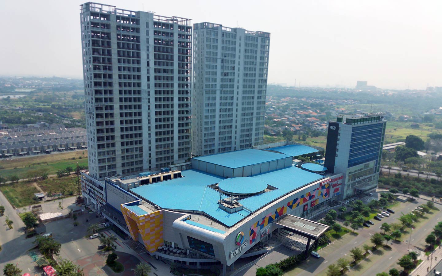COLORBOND® Sonata Blue Icon Mall Gresik.jpg