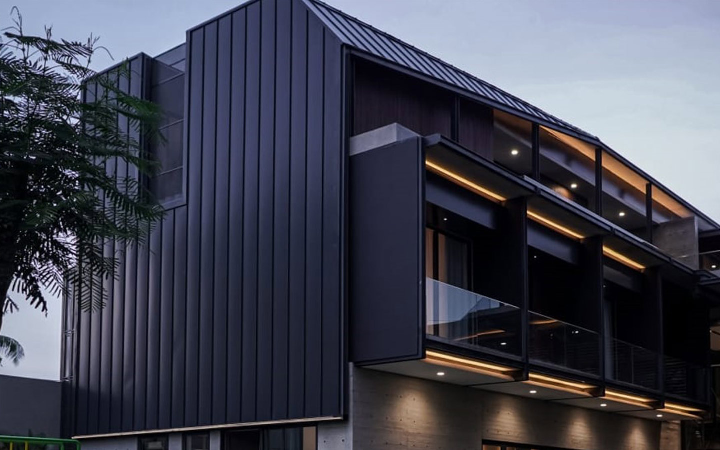 Colorbond® Cape Charcoal Private House Palembang.jpg